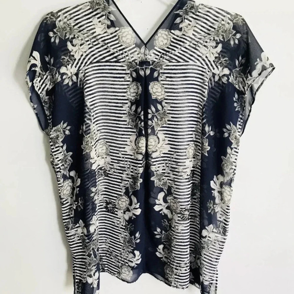 CAbi 5024 Women’s yacht navy white sheer top - Picture 4 of 5